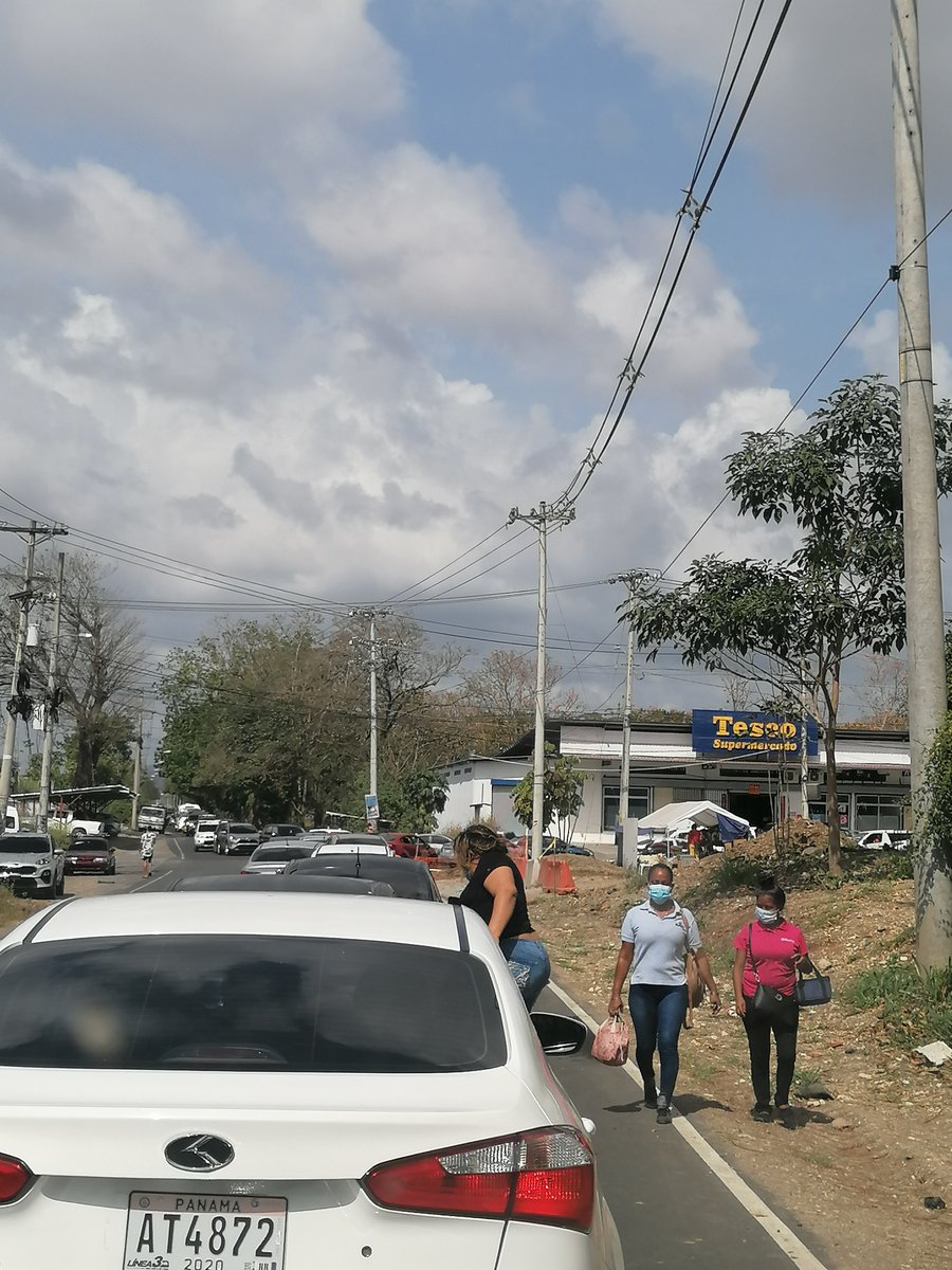 Entrada al corregimiento de San Martín, igual que cuando no había pandemia. 2 horas de la interamericana a ese punto.