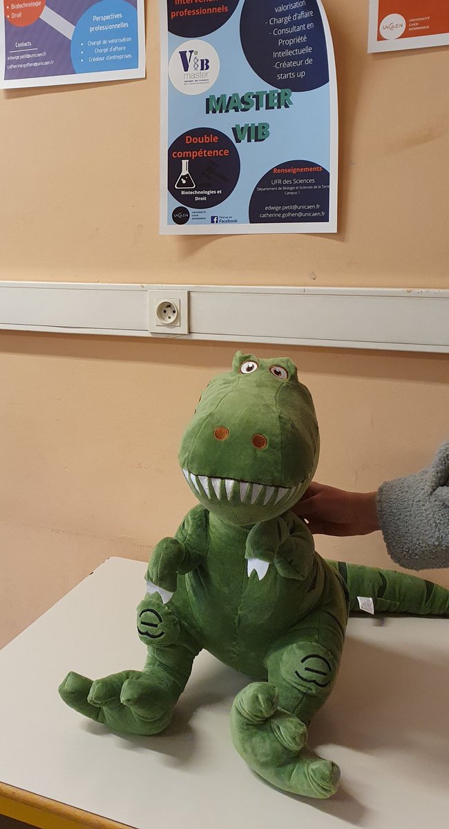 #keepsmiling
Quel plaisir de retrouver les étudiants du <a href="/master_vib/">Master VIB</a> <a href="/Universite_Caen/">Université de Caen Normandie</a> en PRESENTIEL aujourd'hui ! J'en ai même oublié de faire une photo de groupe !!
Après ces cours en distanciel avec Sébastien CONNAN <a href="/INPIFrance/">INPI France</a> , nous avons pu faire l'évaluation "en vrai".