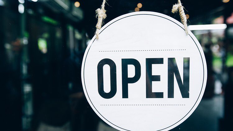 Snow day = day drinking (responsibly of course)! We are open at 11am. ❄️ 🍺 ❄️