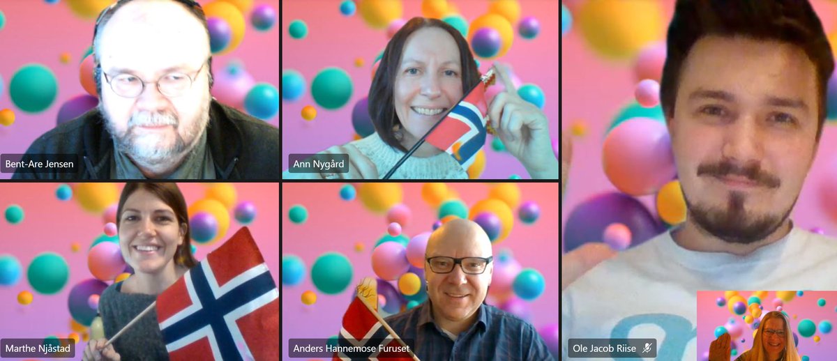 Bursdag! <a href="/IntraFishNorge/">IntraFish.no</a> er 25 år i dag, det må selvsagt feires.
Her er historien om det som startet som en faks-avis:

intrafish.no/nyheter/duoen-…