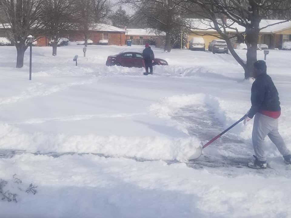 BDCoachCox's tweet photo. Shoutout to this @WayneTwpSchools student and his dad for clearing my mom’s driveway for her. (She of course couldn’t remember his name and they were done by the time I asked) #WeAreWayne https://t.co/nZTUDGdjpD
