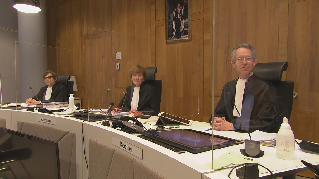 Kijk live mee <a href="/RTLnieuws/">RTL Nieuws</a> ‘avondklok besluit’ :  rtlnieuws.nl/nieuws/nederla…
