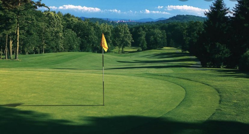 Carolinas_ASST's tweet photo. 🚨New Job Alert ‼️‼️

The Country Club of Asheville is looking for an assistant superintendent! 

Interested? Reach out to GCS Brandon Ingle for more details: 
bingle@ccofasheville.com 

Check it out! https://t.co/dUFHf2MFBq