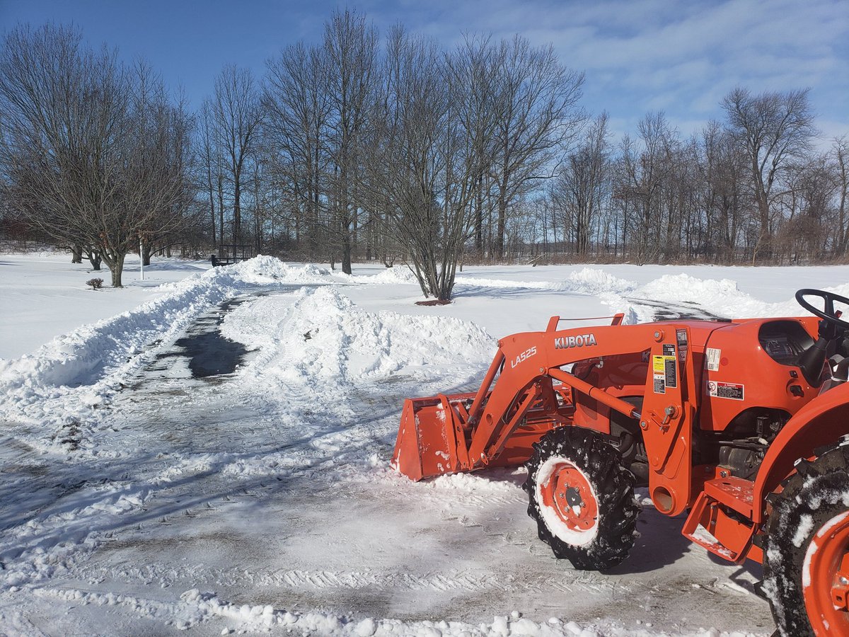 JW_weather2026's tweet photo. Knew we bought that tractor last year for a reason! #savemyback https://t.co/r4oLUQHaxB