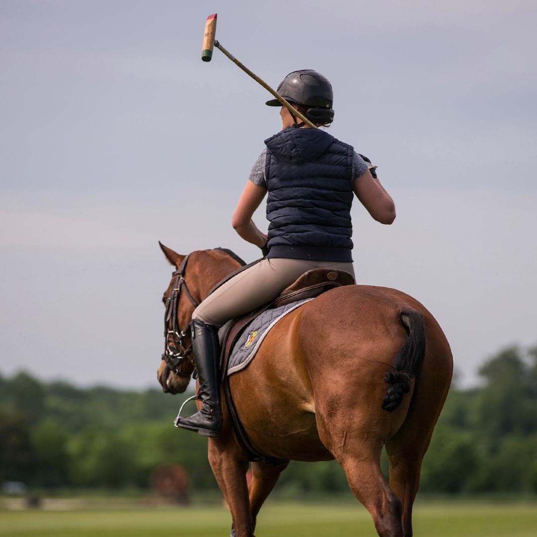 École de Polo 🐎
Que vous soyez cavalier confirmé ou débutant, joueur ou non, les cours dispensés par les neuf entraîneurs DEJEPS de l'École de Polo de Chantilly s’adressent à vous !
Plus d'infos ici 👉 bit.ly/EcoledePolo