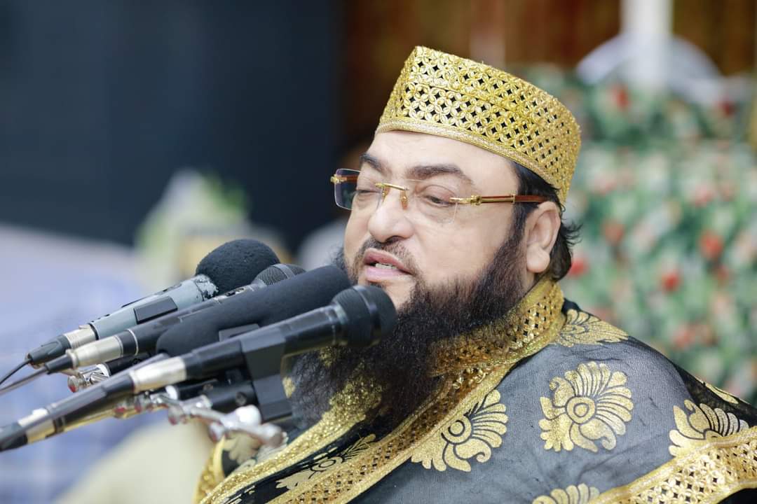 shahdewanbagi's tweet photo. I've presented that #Islam to the #World that was #buried in the field of #Karbala; clarified Elm-e-Tasawwuf,the #lifeblood of #Islam to them.

-Sufi Emperor Hazrat Shah Dewanbagi(Rh.) https://t.co/XegezciaPx