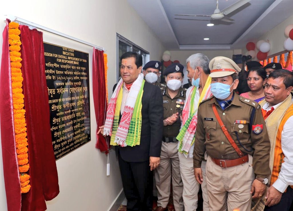 ChoudhuryPhani's tweet photo. In order to modernise police stations and making PS people friendly CM Shri @sarbanandsonwal jee inaugurated the new building of Bongaigaon PS and Manikpur PS (virtually) under MOITRI scheme today. #Bongaigaon will be the new milestone of development. 
#phanibhushanchoudhury https://t.co/Z1244oSbeR