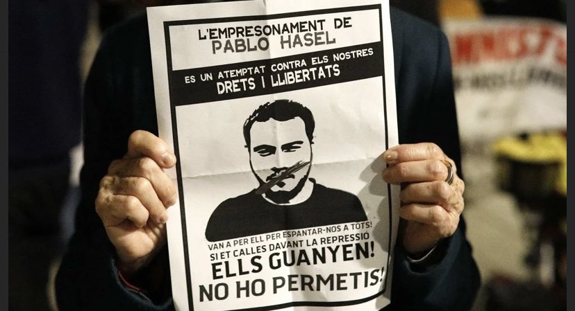 CDR_Campanet's tweet photo. 📢LLIBERTAT PABLO HASEL📢

📆 Avui 16 de febrer, concentració contra la repressió!!

📍 Plaça Major de Campanet

🕖 A les 19h

Recordau que s’han de mantenir les distàncies de seguretat i s’ha de fer ús de la màscara 😷 https://t.co/MIrtnDv5W8