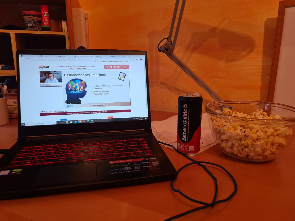 En las III Jornadas de atención al niño que no se cura y la muerte en pediatría. Nivelazo en las charlas!! Organizadas por <a href="/sylviabeldah/">Sylvia Belda</a> y <a href="/mcmpediatria/">SPMyCM</a> 
Pd: los webinares también tienen su lado positivo...