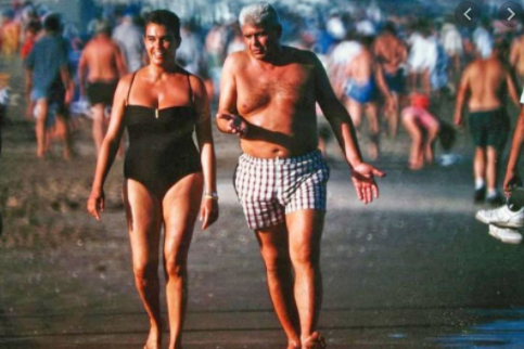 gabrielmichi's tweet photo. Hoy se cumplen 25 años de las históricas fotos que José Luis Cabezas le sacó a Alfredo Yabrán en Pinamar. Allí le puso rostro al poder oculto de Argentina, después de una investigación que nos llevó mucho tiempo y peligros. Al año siguiente, José Luis era asesinado. https://t.co/jc1D3suJJY