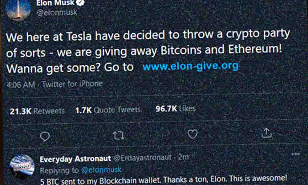 AWS tweet media