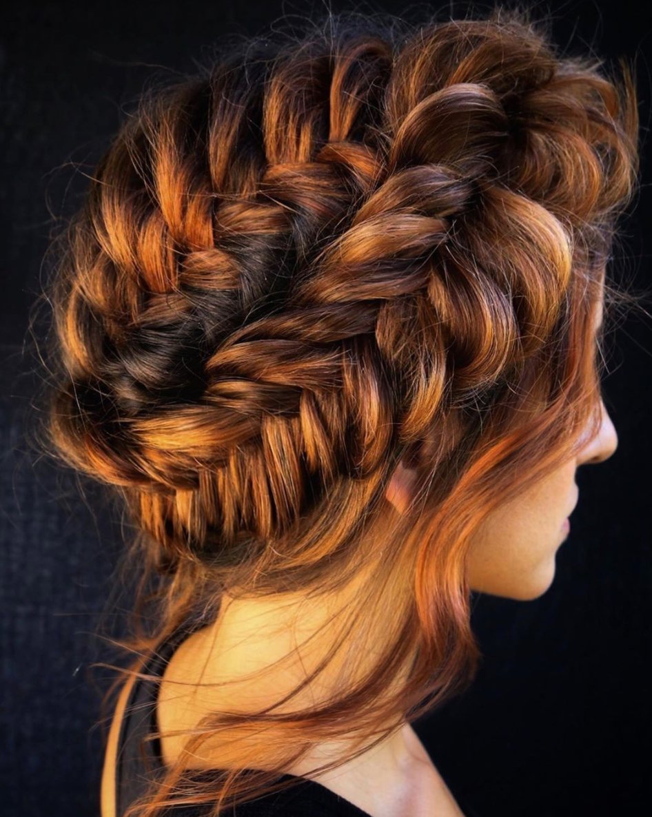 SamVillaPro's tweet photo. This #bohobraid by @svglamour showcases that one #hairdesign can be both intricate and effortless. #SamVilla #SamVillaHair 

CLICK HERE: https://t.co/tfzNhmp0uM https://t.co/wfP59BTO60
