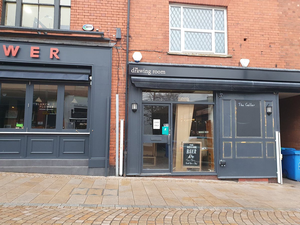 And the sign has gone up, not long now <a href="/BigGrillieStyle/">BigGrillieStyle</a>  burgers are in their way #Altrincham