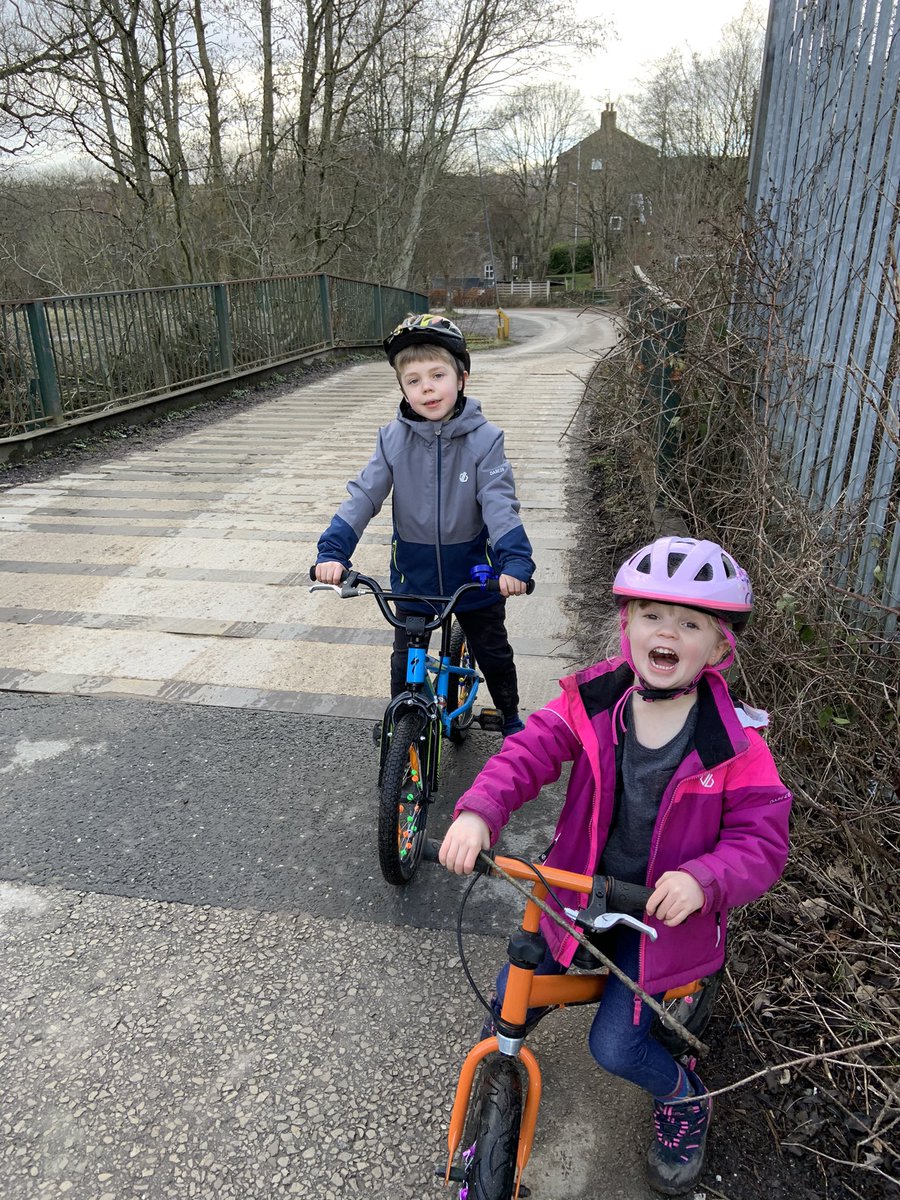 Claire Forde tweet media