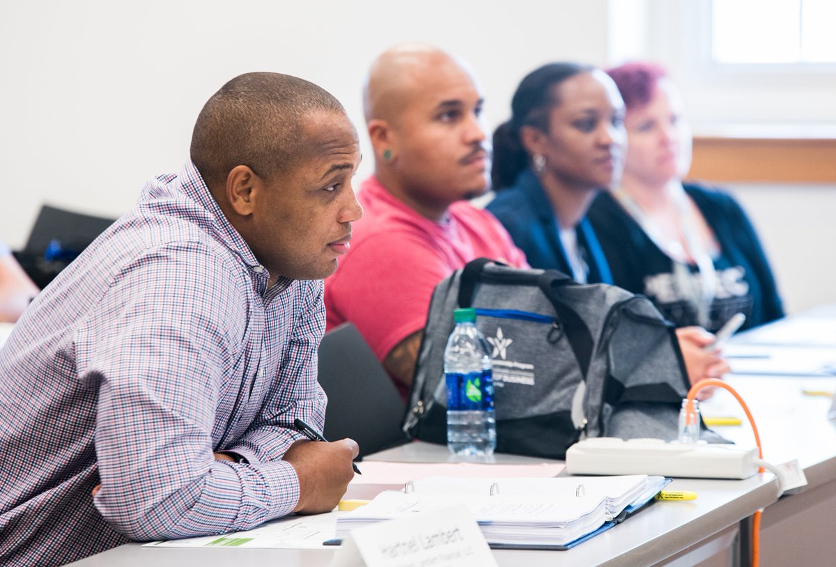 The Veterans Entrepreneurship Program in the Rollins College of Business at <a href="/UTChattanooga/">The University of Tennessee at Chattanooga</a> will be accepting applications until April 30. This program is completely FREE to veterans. Learn more here: utc.edu/vep