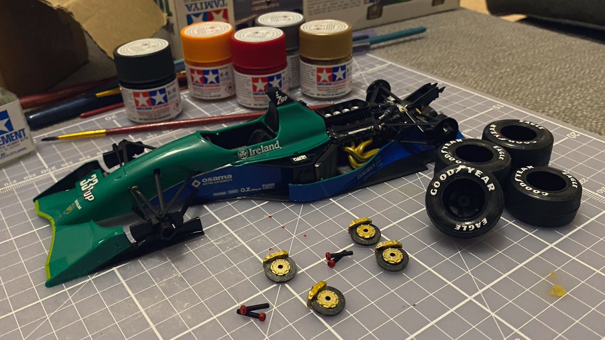 Brake discs all painted, time to get the wheels on 