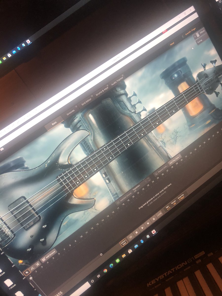 sign_performanc's tweet image. ちょっとだけ難儀したけどベースもドラムも動作した！TOON TRACkのEZシリーズってこの見た目がたまらん。

ヤル気にさせるよなぁ。。

#ezdrummer
#ezbass
#toontrack