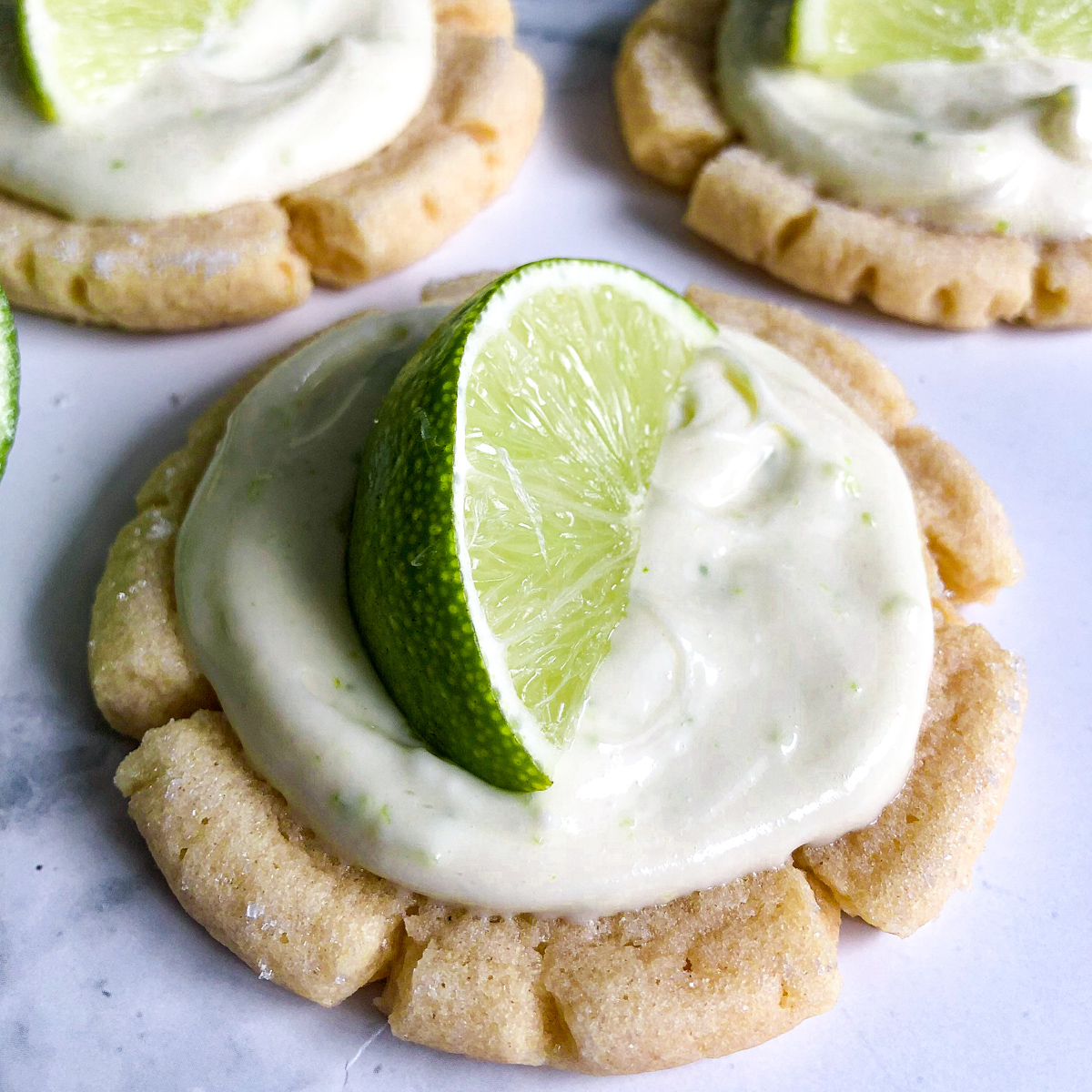 Modmealmakeover's tweet image. These delicious key lime cookies are a great way to forget about winter and whisk you off to the Caribbean.
Recipe: modernmealmakeover.com/key-lime-cooki…
#cookies #recipes