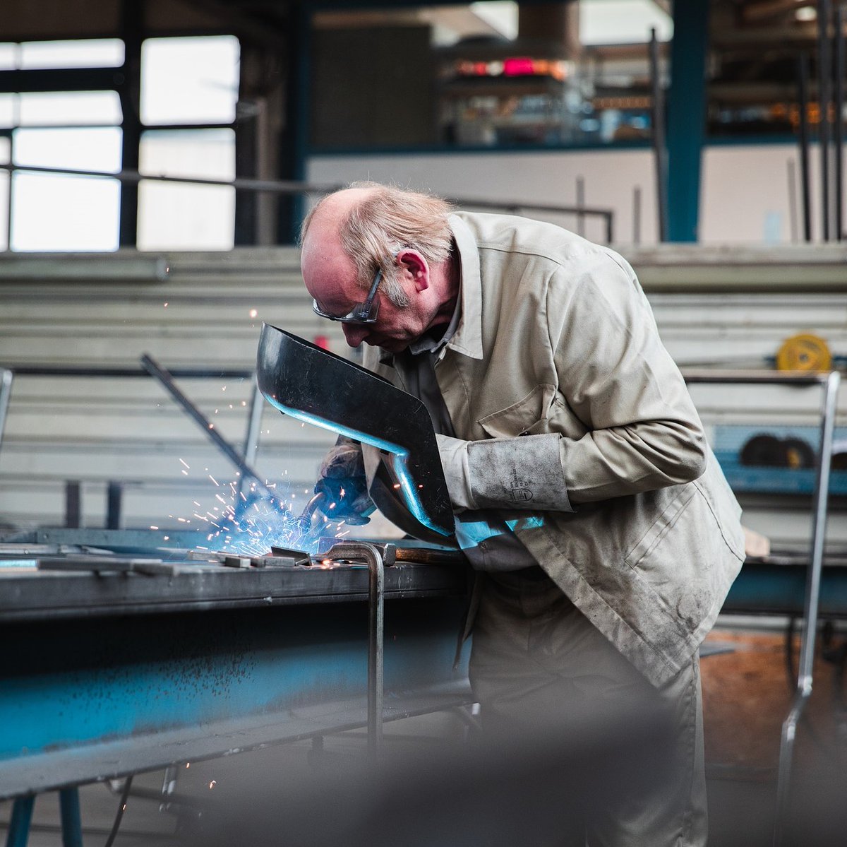 Despite the uncertainty of the economy, there’s one service any commercial and industrial business will always need: metal fabrication. ⚙️

Here are five reasons metal fabrication will always remain in high demand: bit.ly/3jTAlHT 🔗

#metalworking #metalfabrication