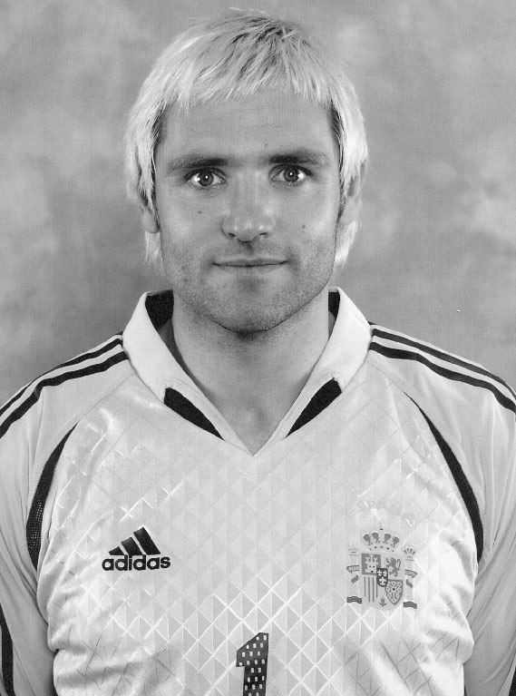 EOFutbol's tweet photo. 🧤 ¿Cuál fue mejor?

🔃 Cañizares
💙 Molina https://t.co/IR2lfHBEcS