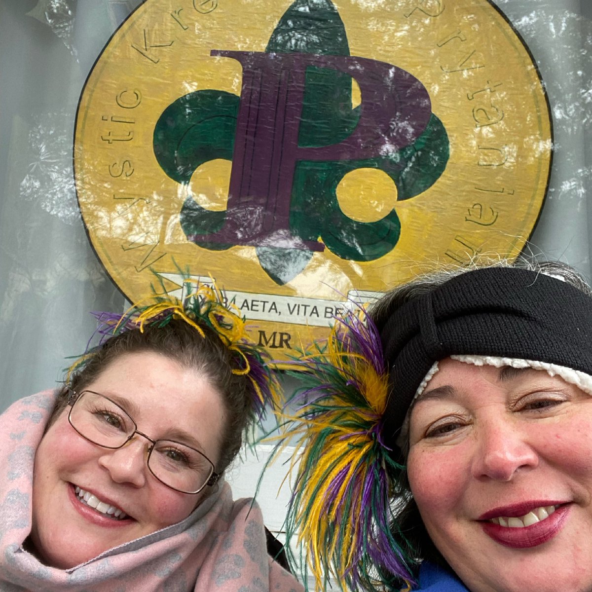 HueteMaria's tweet photo. @wdsu committed to Mardi Gras. #ArcticBlast2021 https://t.co/8mR0Zt97ML