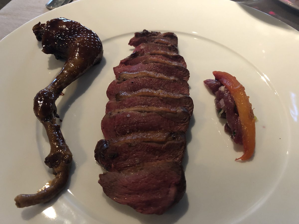 En su nuevo y más amplio emplazamiento del hotel Fénix luce mejor la cocina clásica con un toque afrancesado de Mario Vallés y su <a href="/HortensioRest/">Hortensio Restaurante</a>. Foie fresco, salmonete en dos salsas, pichón en declinación.