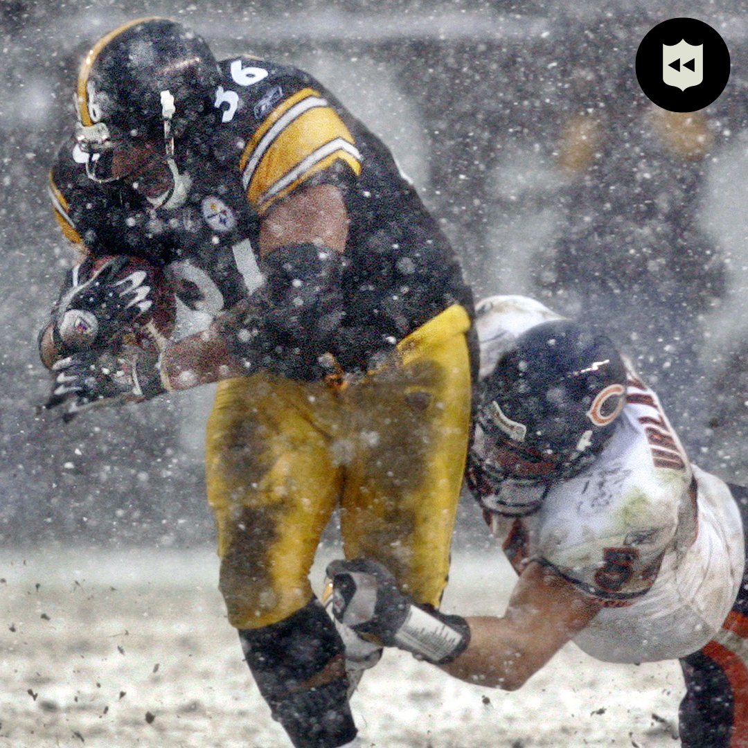 Happy 49th birthday to the Bus, Hall of Fame RB Jerome Bettis 
