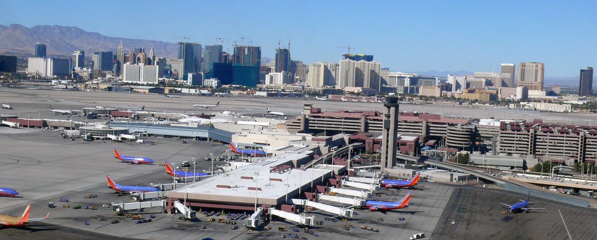 ClarkCountyNV's tweet photo. Commissioners have unanimously approved a resolution requesting the name of @LASairport be changed to Harry Reid Int'l Airport. The request will go to the @FAANews. Private contributions would cover costs associated with the name change, if the FAA approves.

#Vegas #ClarkCounty https://t.co/XLCI01cysh