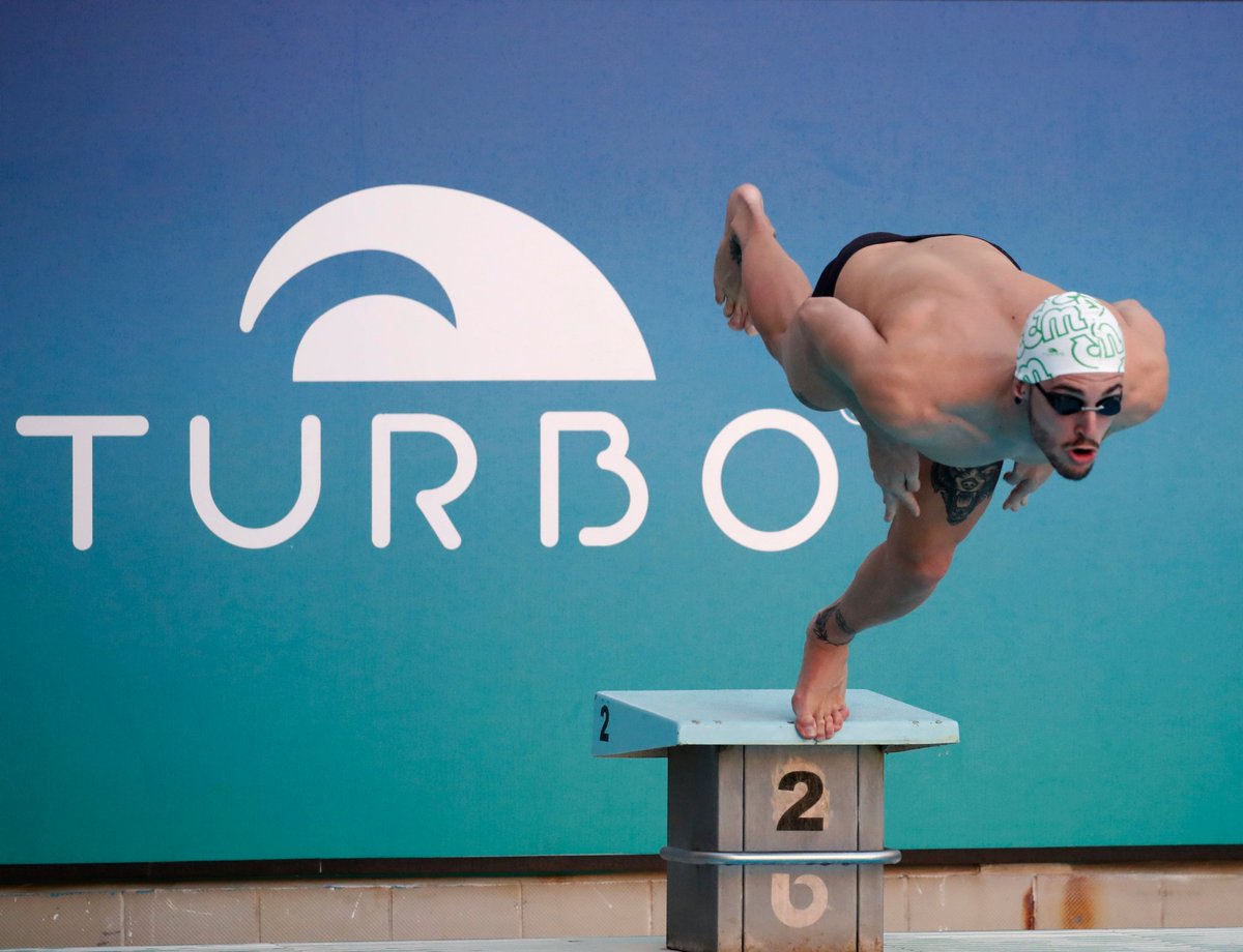Programaci20211's tweet image. 🙋🏻♂️💁🏻♂️😎El es Alberto Lozano, 22 años, y viene de Madrid.
✅ Comprometido, exigente y riguroso.
Le apasiona la Natación , los motores y viajar (Sobre todo Francia) 🦈🏊🏼♂️ 🇨🇵
Está motivado por aprender cosas nuevas en la asignatura y sobre todo trabajar en equipo.      #PEAFE_2021