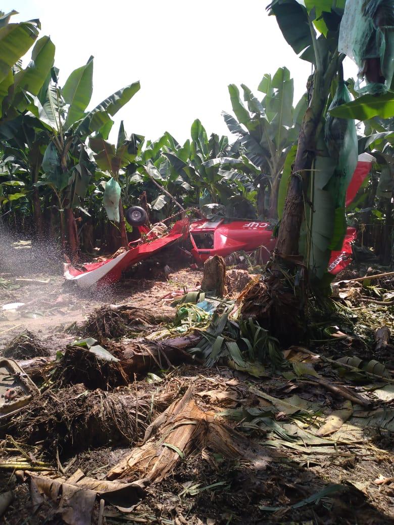 #DGAC informa: Aeronave de la compañía fumigadora Agrobuena Fe  de matrícula HC-CUF se #accidentó en el sector El Vergel, provincia de #LosRíos. Piloto,Julio Parra, falleció en el percance.
Información en desarrollo.