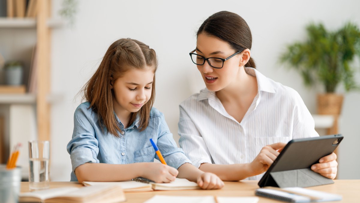 NeuhausEdCtr's tweet image. Lean into the resources #Neuhaus provides to educators and parents–we take our lead from the teachers and educators who are showing us how to stay connected with students while teaching learners at home. Learn More: bit.ly/2Lrqmcl
#TuesdayTools #stayathomelearning