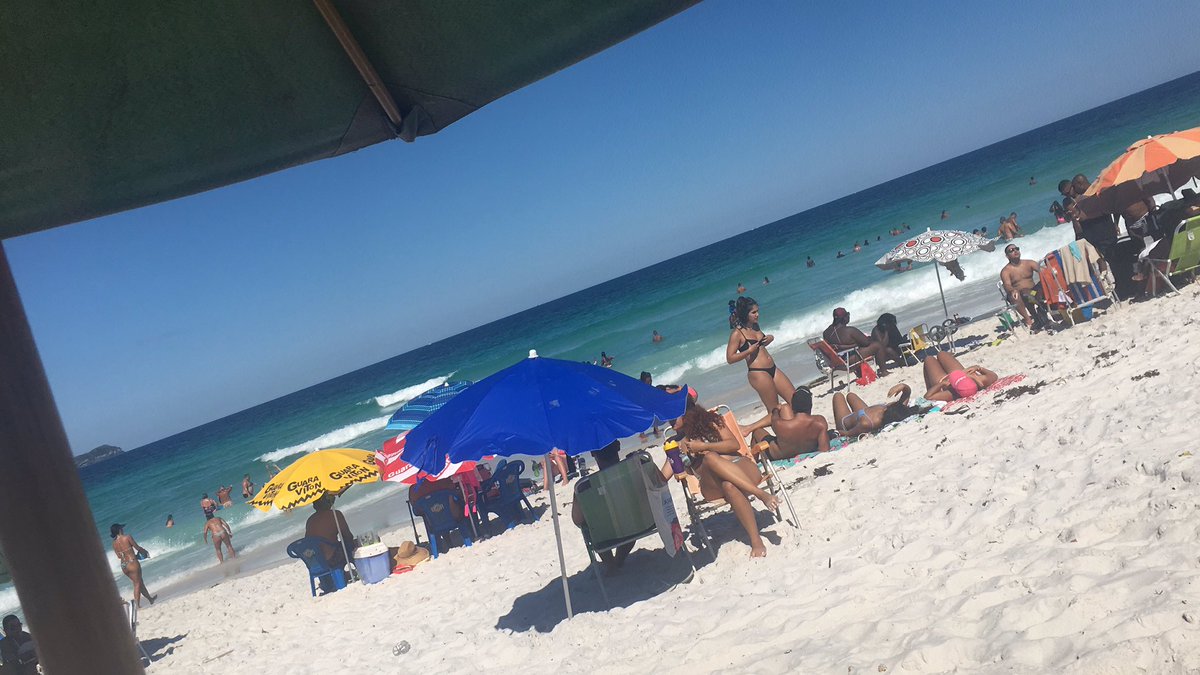DhDhemeson's tweet photo. Araial de rolê 🤫🏖 https://t.co/4jUPvu8CRY