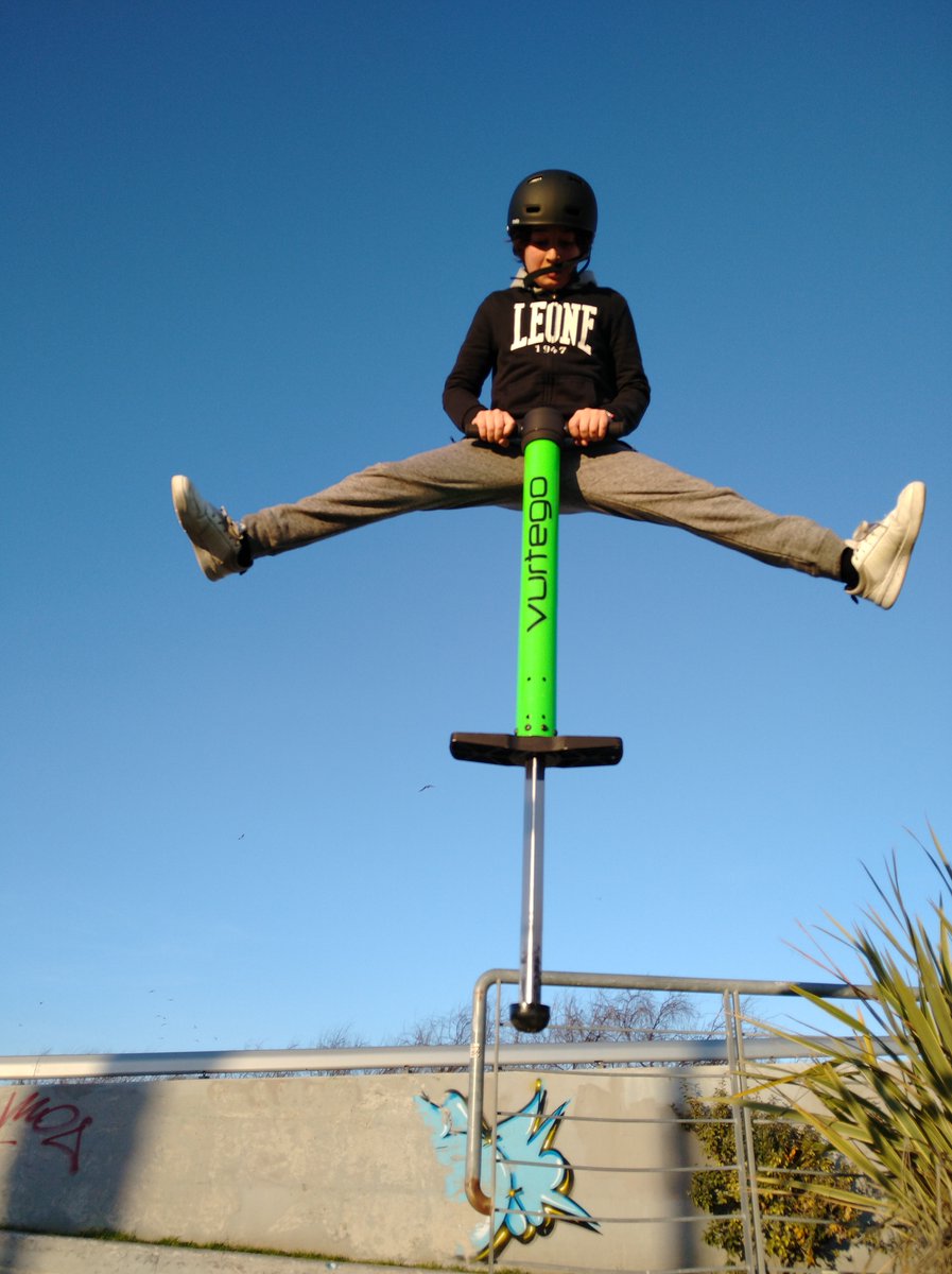 Best Vurtego pogo stick? We're split. But we do know that the V4 Pro is the best pogo out there for big air and sick tricks 🤟

bit.ly/LwobB1