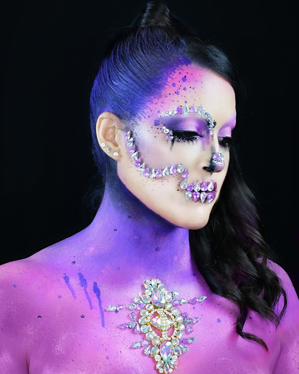 LadyEquidae's tweet photo. Glam Skull 💀💜 Week 3 of @annalingis Tutorials 🙌🏼
#glamskullmakeup https://t.co/qsFetIXDPl
