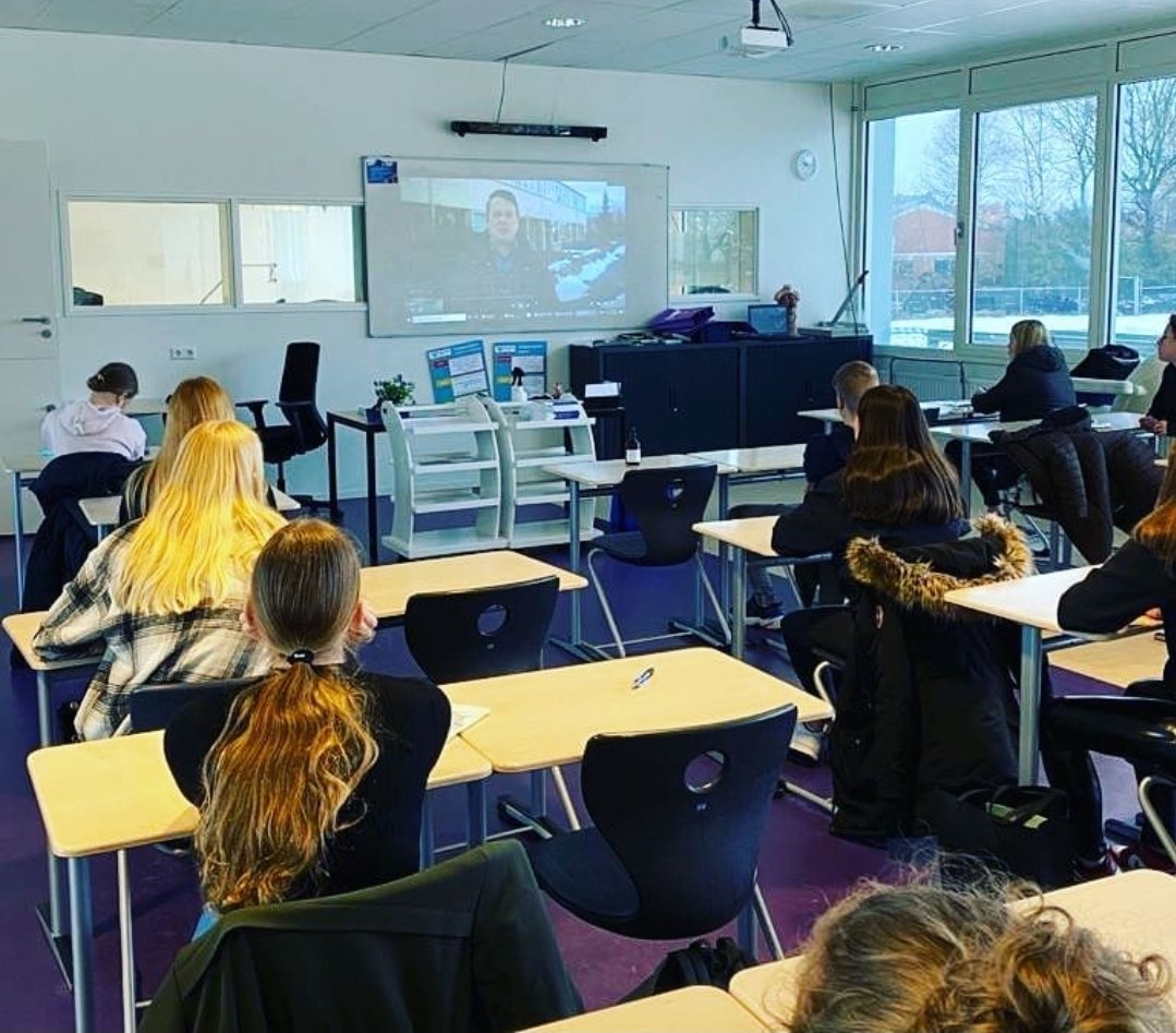 Dr. Nassau College locatie Penta tweet media