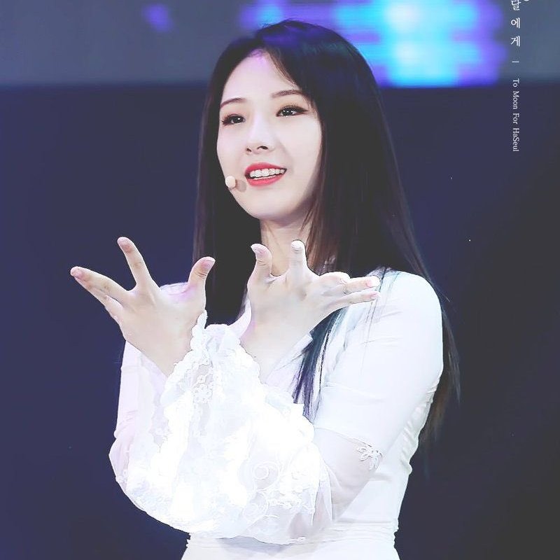 we love haseul sonatine era