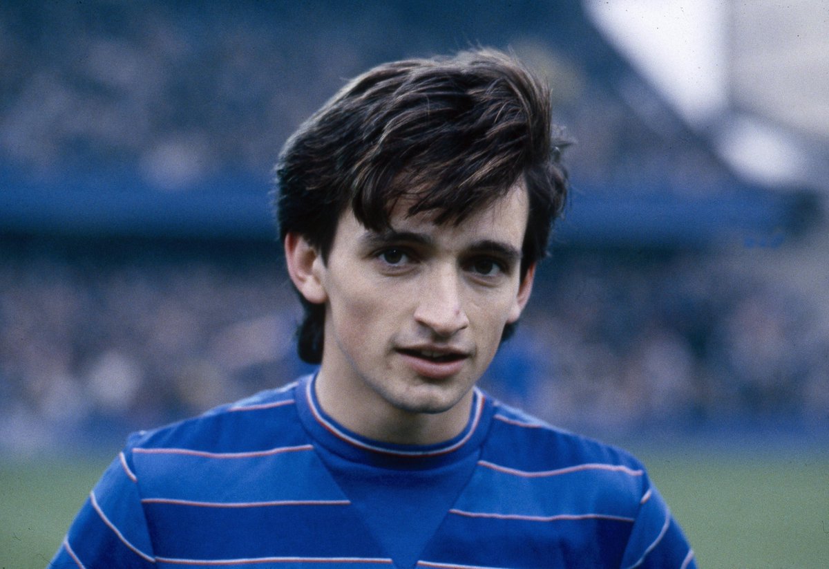 Today's thread is dedicated to Chelsea legend Pat Nevin.If you enjoy, please give a Like and Retweet.This is a daily thread celebrating the greatest players we have had at Chelsea Football Club so feel free to Follow a fellow Blue   #CFC  #ChelseaFC  @ChelseaFC