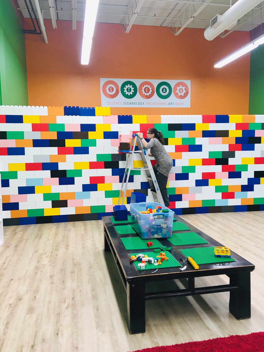 EverBlock's tweet photo. Create safe-spaces in schools, daycare centers and maker-spaces using #EverBlock's easy to sanitize colorful building blocks.
#schooldesign #stemlearning #colorfulroom #makerspace #jumbobuildingblocks #modularblocks #classroomsetup #socialdistancingwalls #bigblocks #quickwalls https://t.co/MmsyPF0s4P