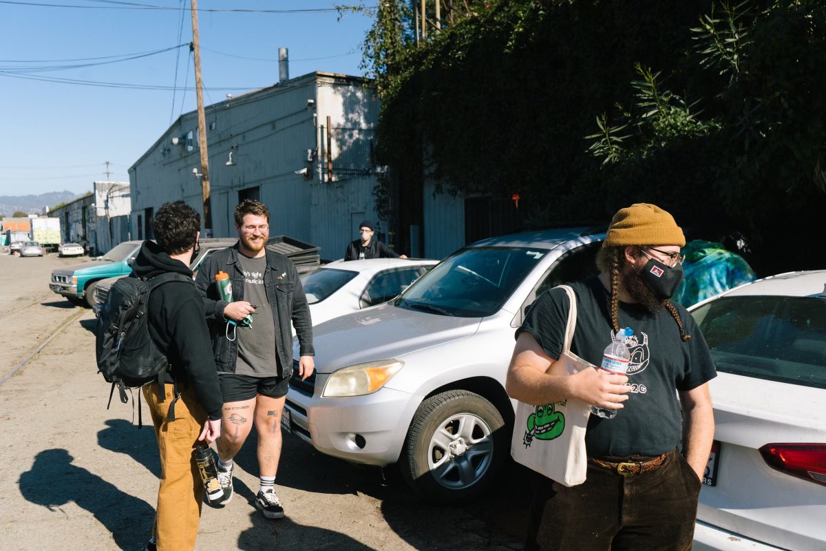 momjeansca's tweet photo. Getting super stoked to make this record! We’ve been practicing our lil butts off getting ready and we leave for the studio in 9 days! Can’t wait! #sweettooth https://t.co/RP51nBbchQ