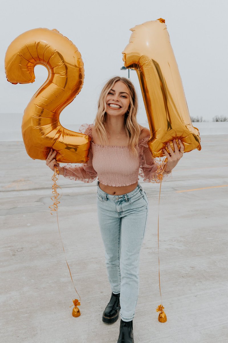 cass spinelli tweet media