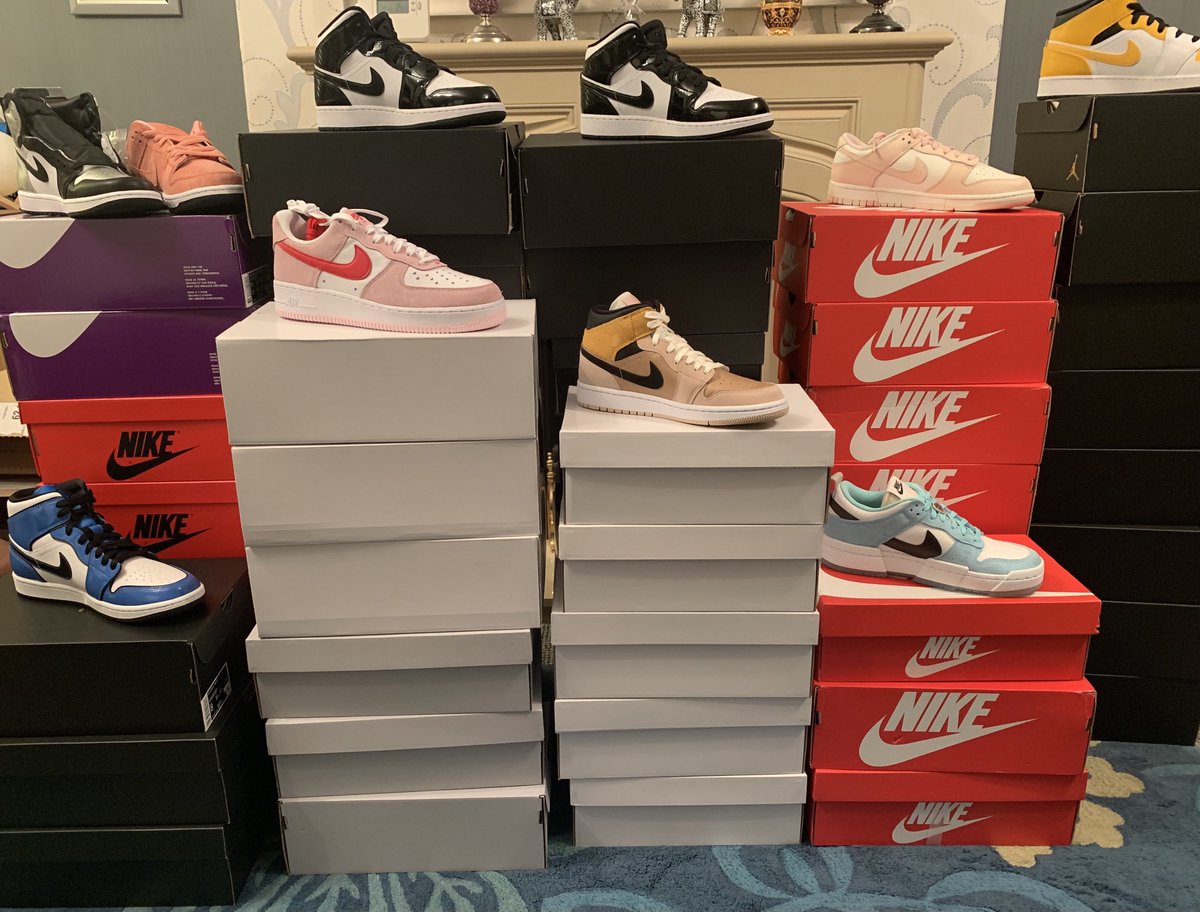 retiredTGK's tweet photo. Some in-hand success from the past 2 weeks alone, with more pairs on the way 🙏

Huge thanks to: @gunthersneakers @uTools_ @TheMobileBot @proxiety @kochclub_xyz @Flex_Workshop @NotifySolutions @VelarFNF ❤️ https://t.co/byQe2abN2q