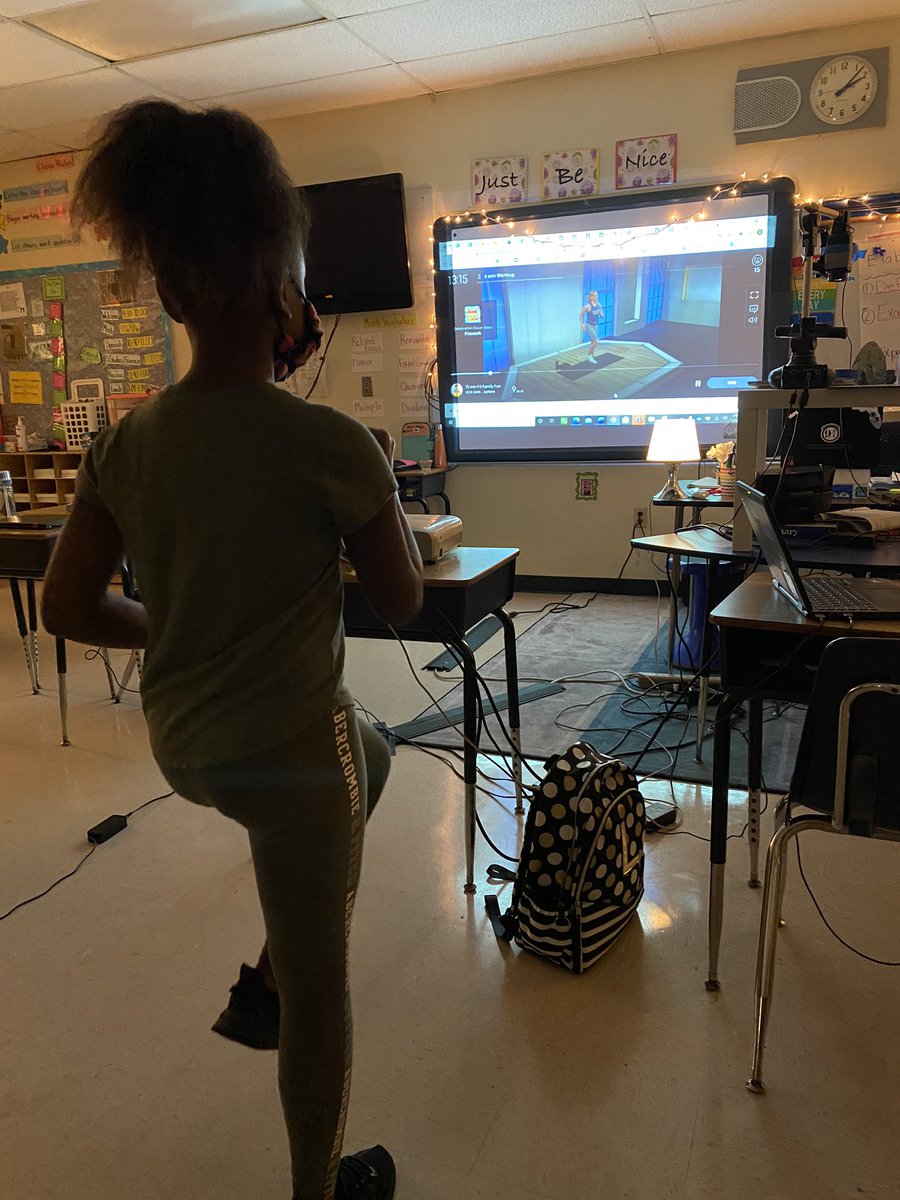 Brought <a href="/onepeloton/">Peloton</a> into the classroom for indoor recess today 😍😍😍💪💪💪 @nbfelem thanks @jsimsfit my fourth graders love you!!! #familystrength #pelotonfamily