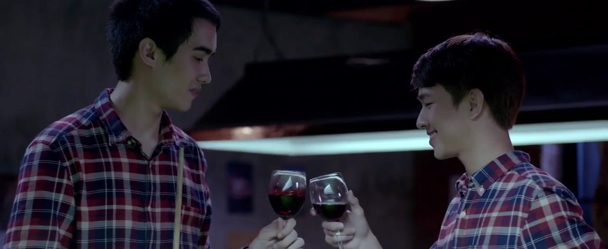  Night e WineConviver com Night garante ao Wine um afeto e fidelidade que ele não sentia há muito tempo, então por isso ele faz aquelas loucuras todas. O que ele não sabia era que o Night ficaria triste quando descobrisse.