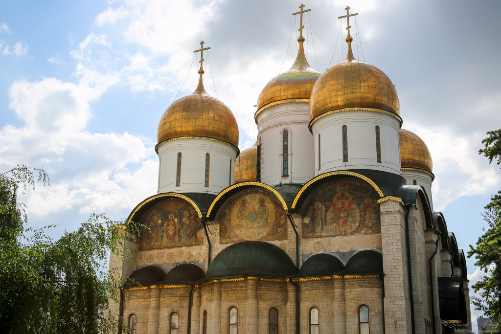 There are quite a few buildings inside, and inside most of them we couldn't take photographs