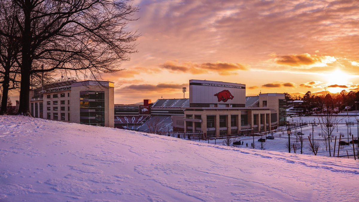 RazorbackFB's tweet photo. The best place to live in the SEC any time of year 😍 #WPS

📸: @ksnyd_10 https://t.co/byTPtzuyBO