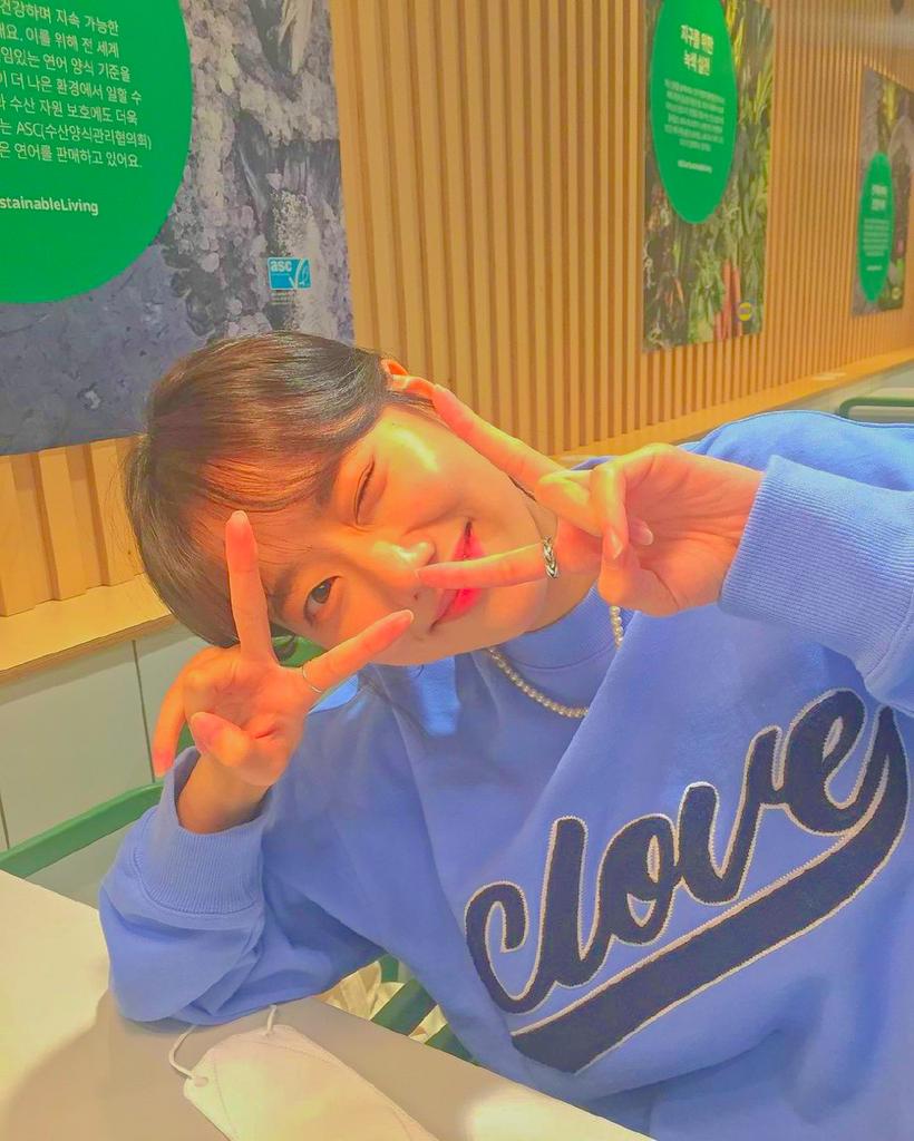 hai, gua vanya. gua newbie rp twitter, fblb/rt ? , fmbst dm . tysm 

#roleplayer #roleplayerindonesia #roleplayerindo #rpworld