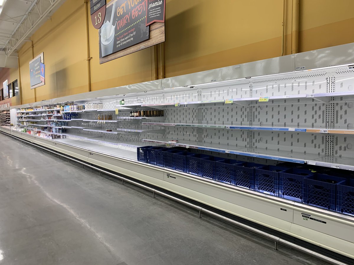 Alejandr00_p's tweet photo. Heb customers wild https://t.co/slIPE2XSGT