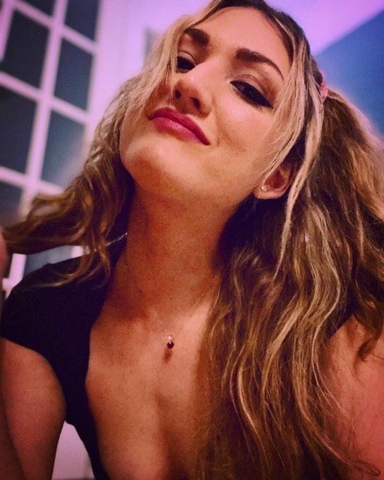 You can squeeze my heart but you can&rsquo;t break it 🧸💘 New Tiktok on: Paulilafay 🥰🎀  #lovequotes #portraitphotography<a href="/tag/lovequotes"class="tags"><span>#lovequotes</span></a><a href="/tag/portraitphotography"class="tags"><span>#portraitphotography</span></a><a href="/tag/tiktok"class="tags"><span>#tiktok</span></a><a href="/tag/pau"class="tags"><span>#pau</span></a>