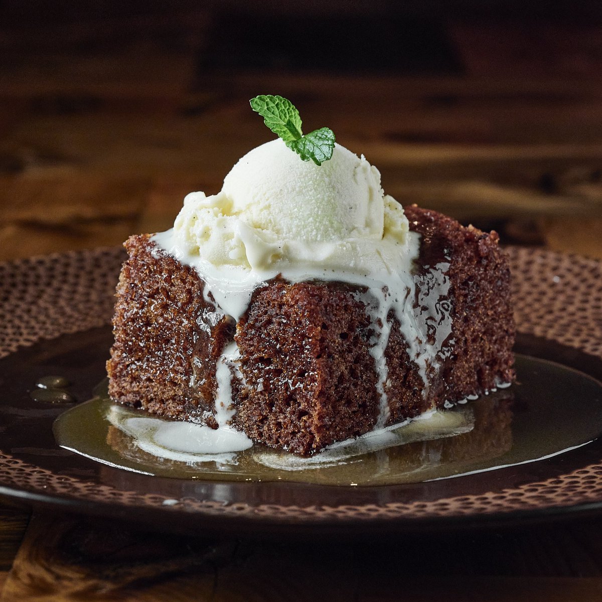Enjoy our Sticky Toffee Pudding from the comfort of your home. Order now on e11even.ca or Uber Eats.
