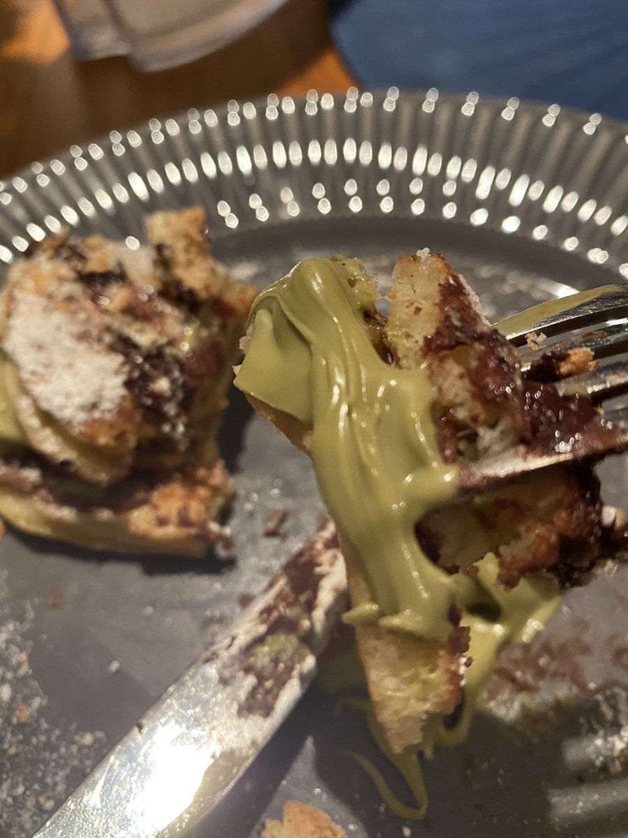 Marina_Super's tweet photo. Made this lovely pancakes 🥞 
#PancakeDay why do you think @GordonRamsay ? https://t.co/wo0l0tmHVK